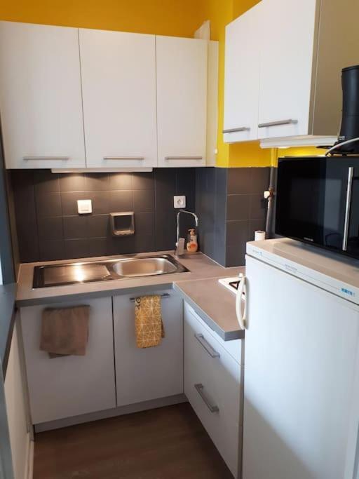 Joli Au Centre Apartment